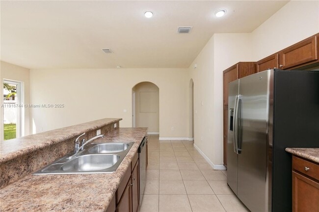 Building Photo - 9036 SW 170th Pl