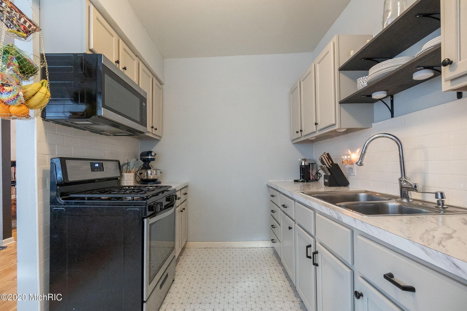 Building Photo - 416 5th St NW