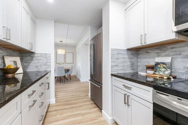 Building Photo - Boatsw