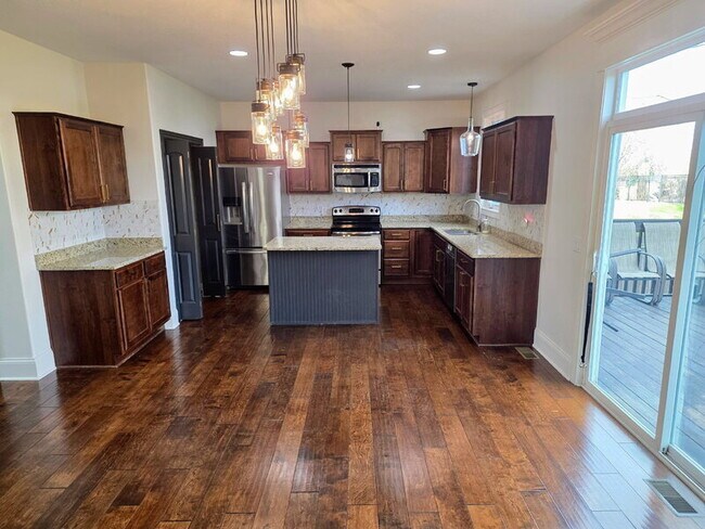 Building Photo - 3701 161st St