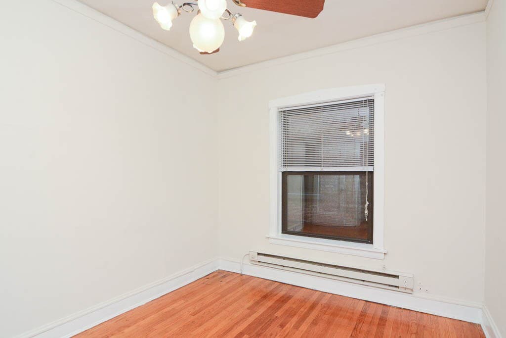 Building Photo - 1320 Oak Ave