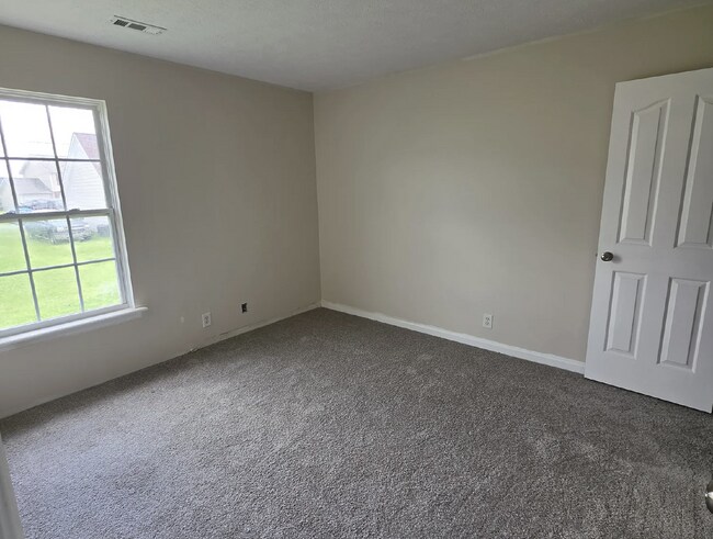 Building Photo - Fully renovated 3 Bed Home in La Vergne with 2-Car Garage