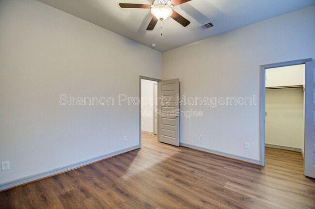 Building Photo - 5941 Kansas St