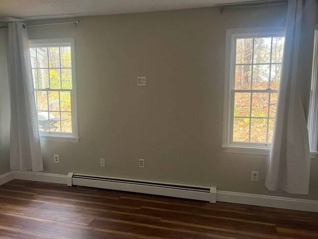 Building Photo - 416 Springbrook Cir