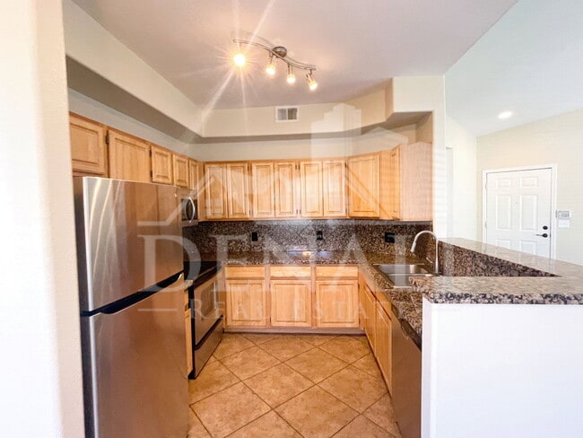 Building Photo - 2929 W Yorkshire Dr