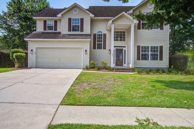 Primary Photo - 207 N Pembroke Dr