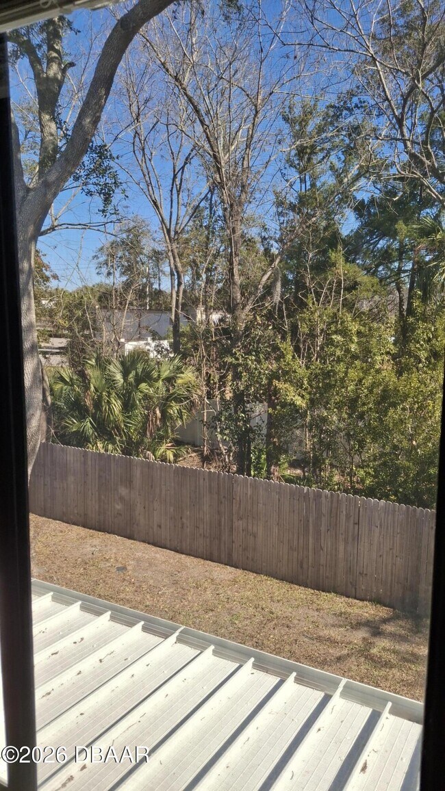 Building Photo - 1302 Deer Springs Rd