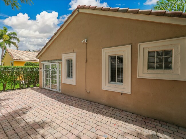 Building Photo - 1509 Canary Island Dr