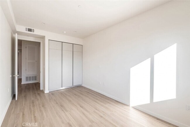 Building Photo - 7341 Valmont St