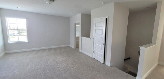 Building Photo - 15602 Compass Rose St