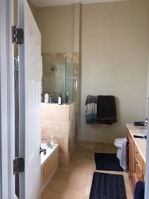 Building Photo - 3543 N Narragansett Ave