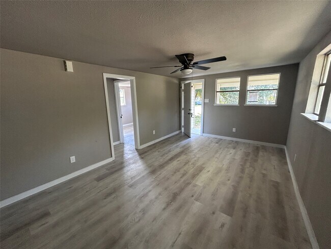 Building Photo - 5734 Grant Ave