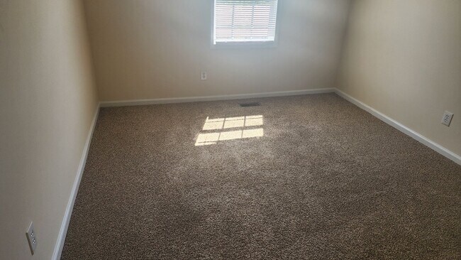 Building Photo - 3929-AAA3 Sterling Pointe Dr