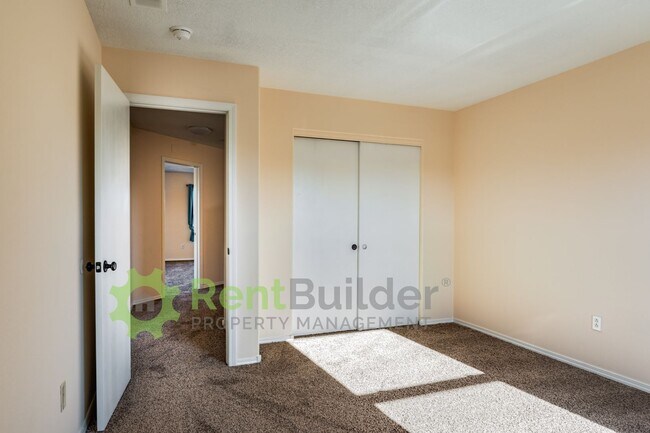 Building Photo - CALL US TODAY AT (505) 808-6467 TO SCHEDUL...