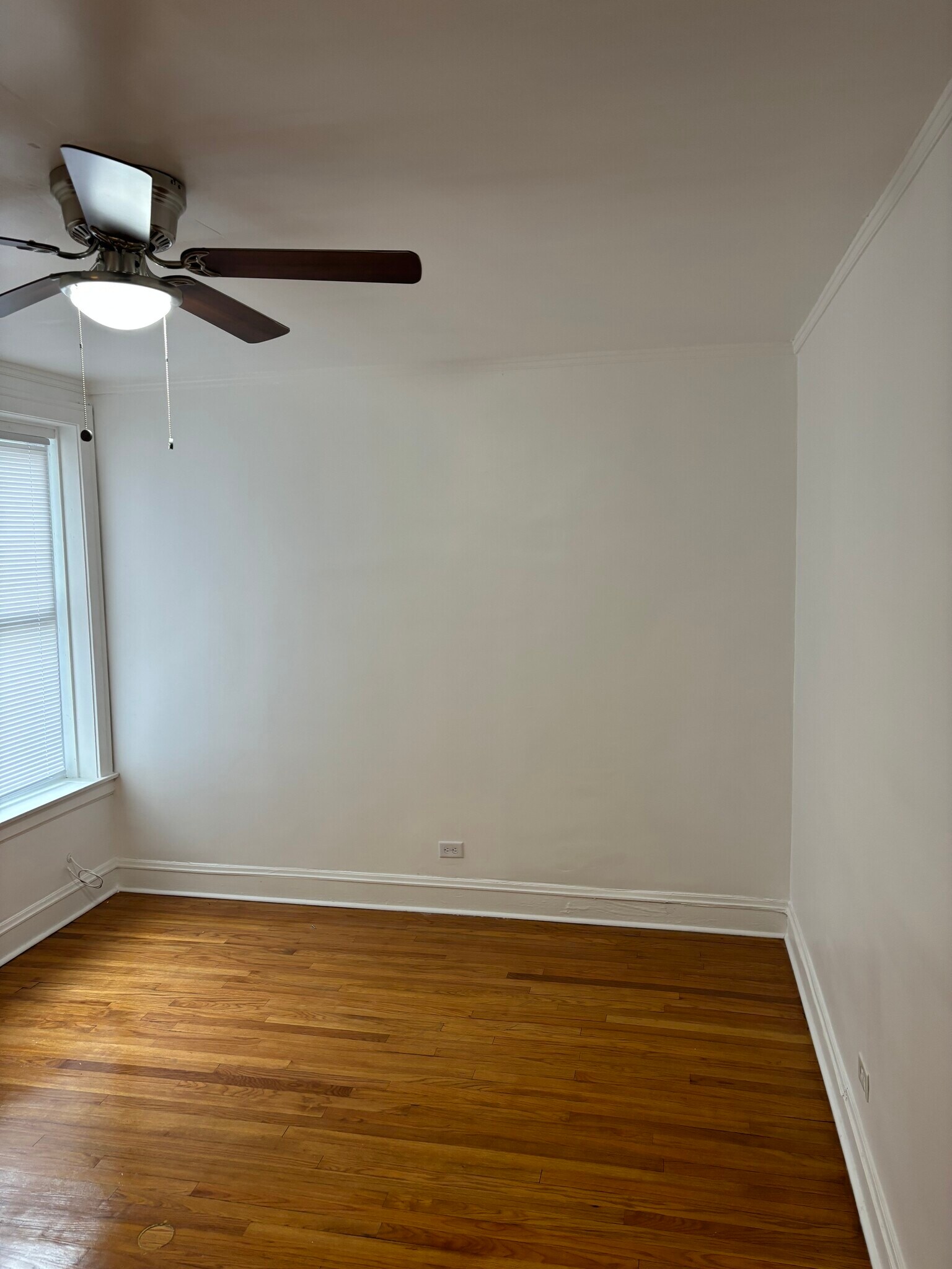 Building Photo - 7935 S Ellis Ave