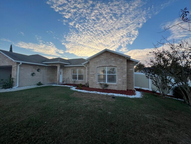 Building Photo - 3037 Bonkirk Dr