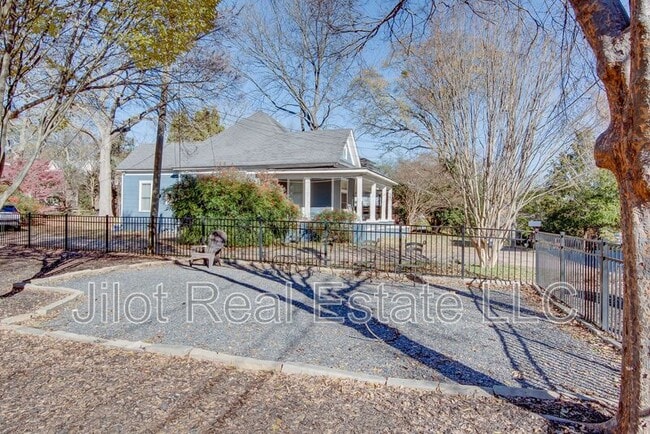 Building Photo - 1806 DeKalb Ave NE