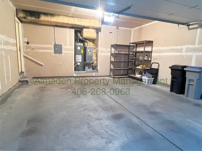 Building Photo - Almaden Townhome in Great Location! Pets N...