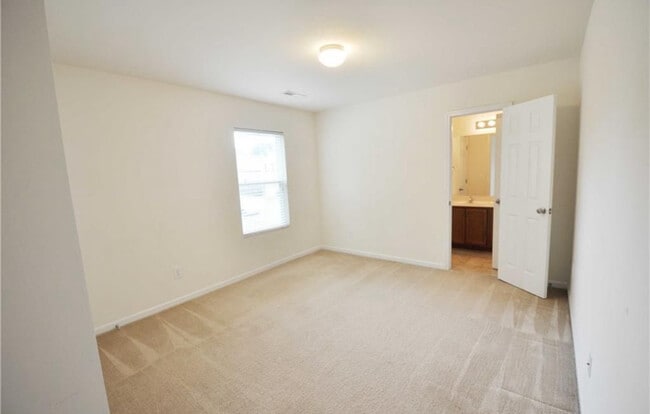 Building Photo - 1642 Ashmead Ln