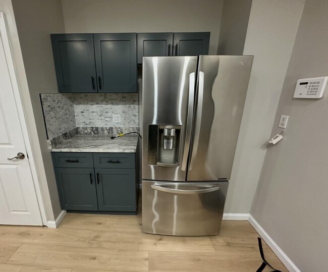 Building Photo - 1961 N Croskey St