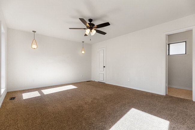 Building Photo - 11416 Leaning Elm Rd