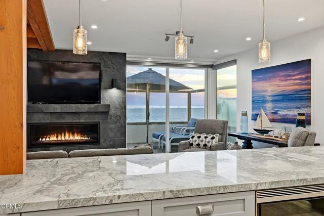 Building Photo - 3373 Ocean Dr