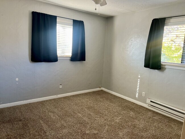 Building Photo - 366 S 100 E