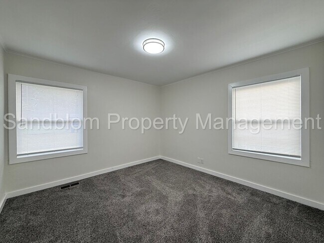 Building Photo - For Lease | Midtown Tulsa | Available Now!