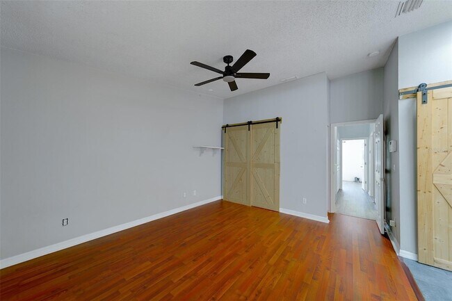 Building Photo - 9241 Jake's Path