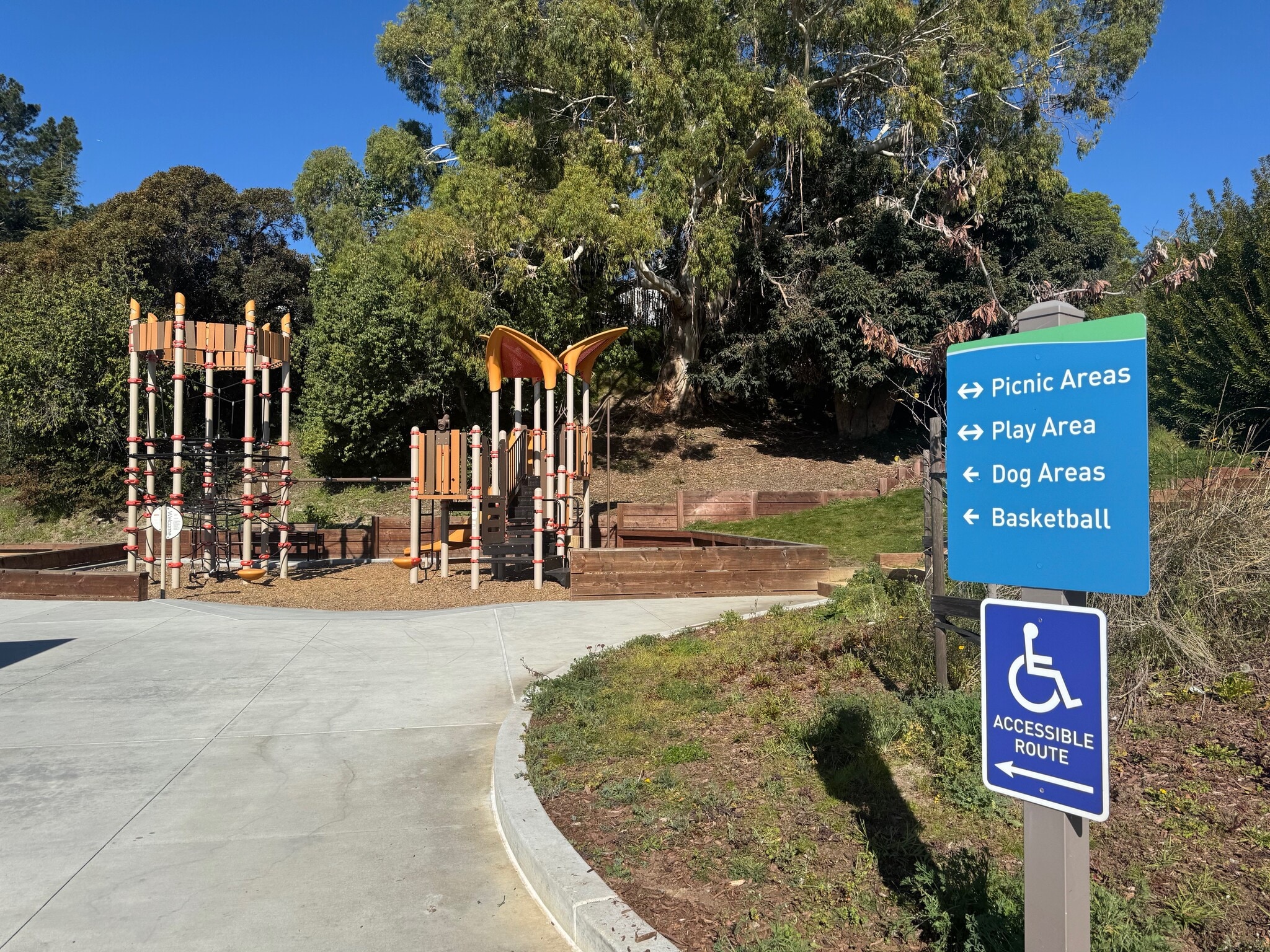 Building Photo - 1968 Manchester Rd