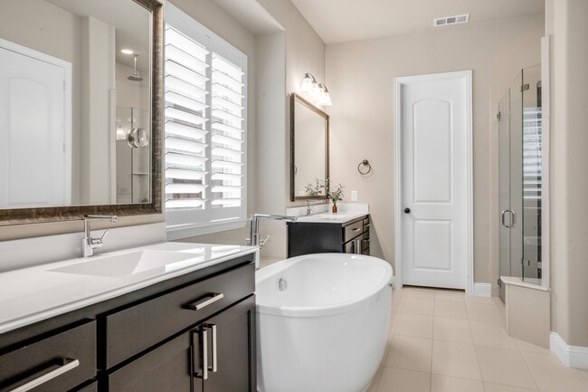 Building Photo - 4809 Latour Ln