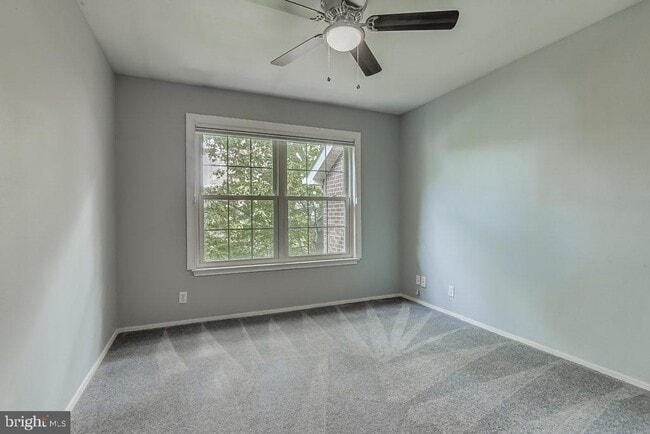 Building Photo - 3305 Wyndham Cir