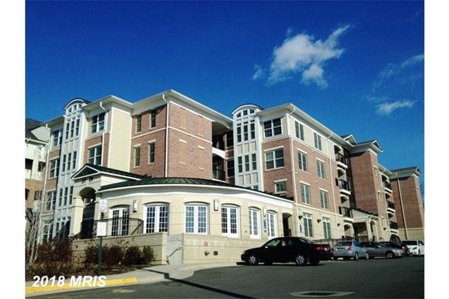 Building Photo - 2729 Gallows Rd