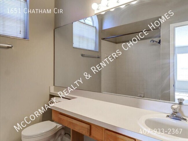 Building Photo - 1651 Chatham Cir