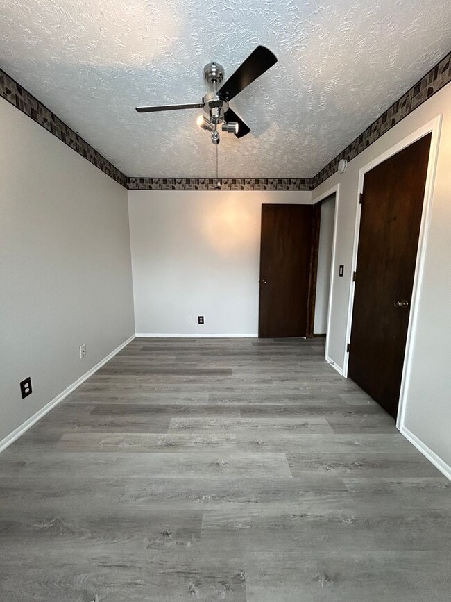 Building Photo - Spacious 3-Bedroom, 1-Bath Home with Garage & Basement in La Vista