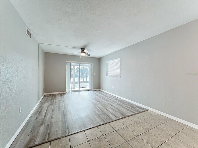 Building Photo - 11705 3rd St E