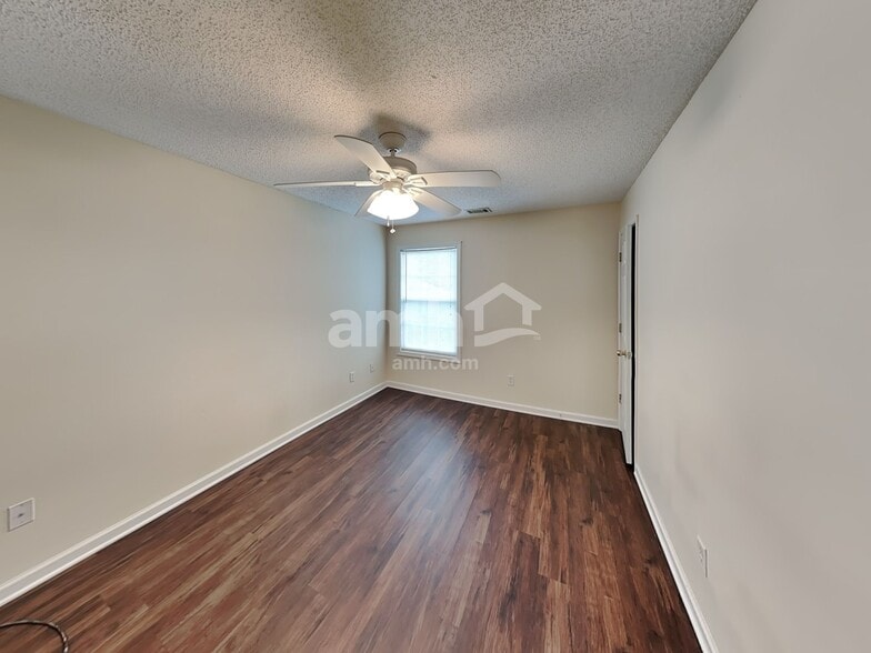Building Photo - 128 Rendition Dr