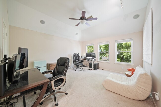 Building Photo - 16322 Drystone Ln