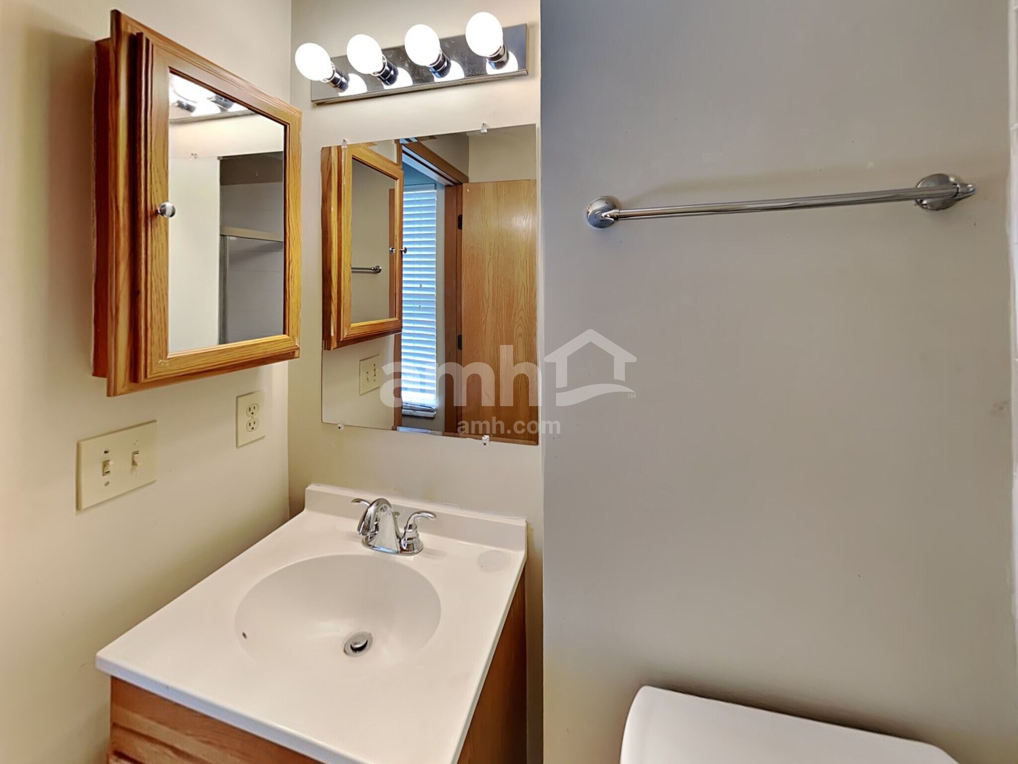 Building Photo - 2245 Yagger Bay Dr