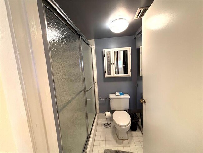 Building Photo - 2238 N Cypress Bend Dr