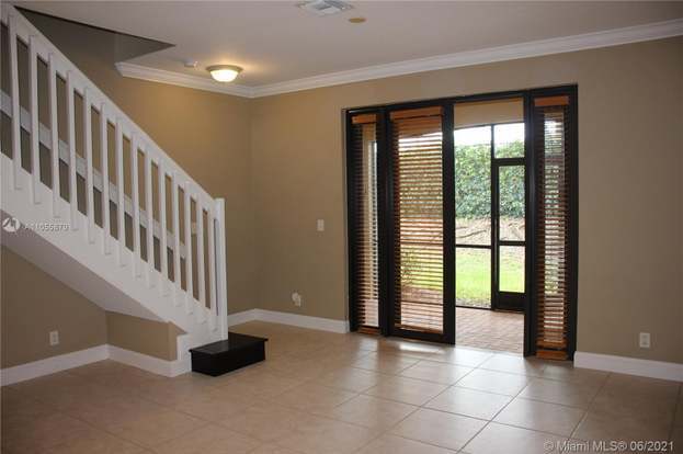 Building Photo - 4146 Forest Dr