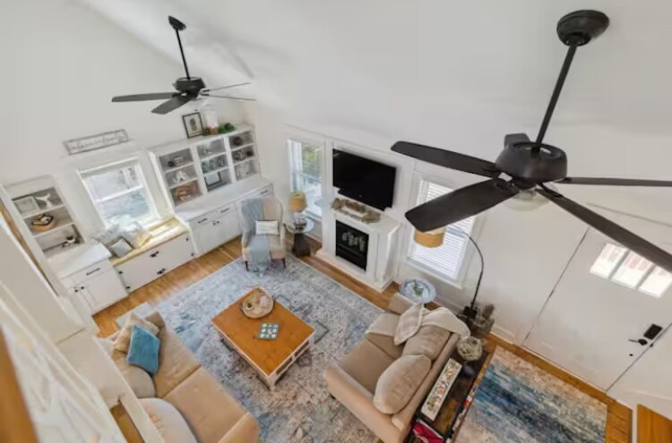 Building Photo - 210 Port Dr