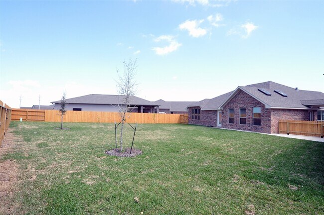 Building Photo - 3404 Bahia Rd