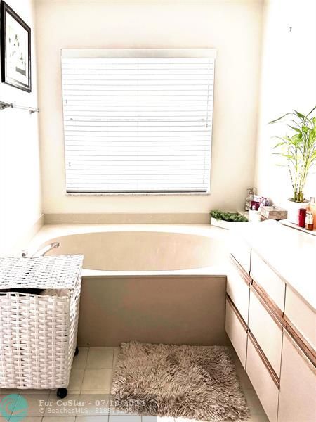 Building Photo - 491 NW 188th Terrace