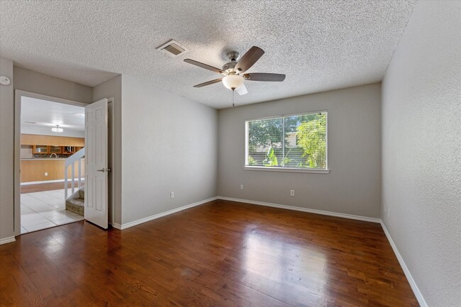 Building Photo - 4311 Piney Creek Ln