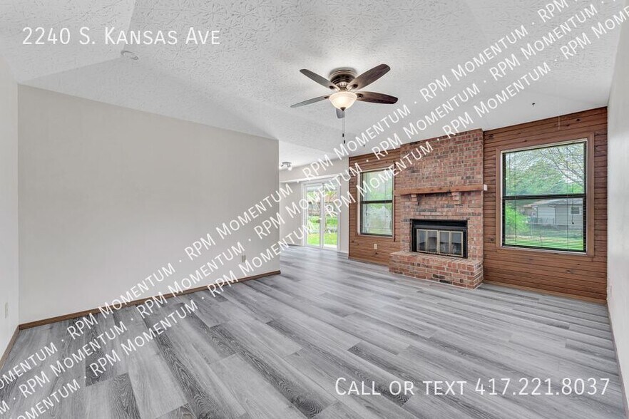 Building Photo - 2240 S Kansas Ave