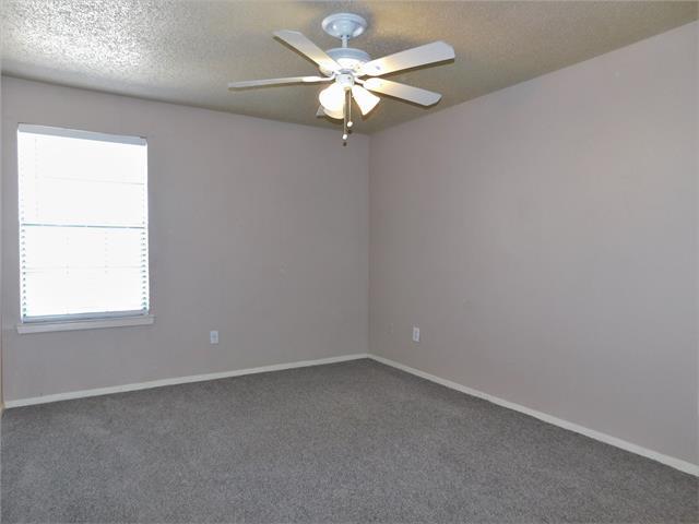 Building Photo - 218 N Texas Blvd