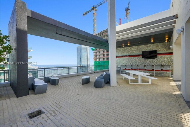 Building Photo - 60 SW 13th St