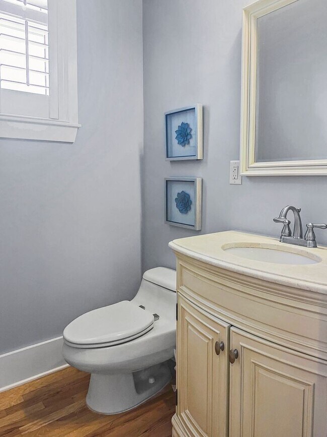 Building Photo - 50% off first months rent.  Remodeled 5 bedroom house with bikes – walking distance to the beach