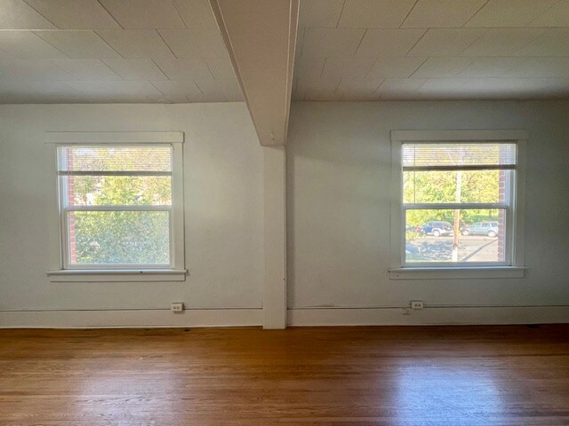 Building Photo - 1632 9th St